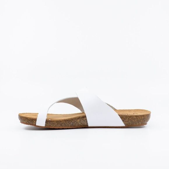 ✨YOKONO Ibiza White Sz. 9.5 Sandals✨ - Picture 5 of 8